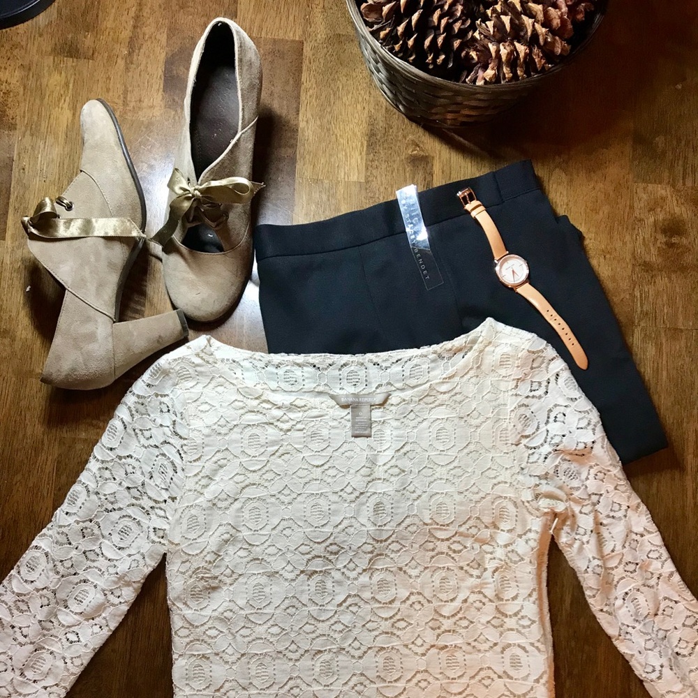 Banana republic lace cream top sz 0